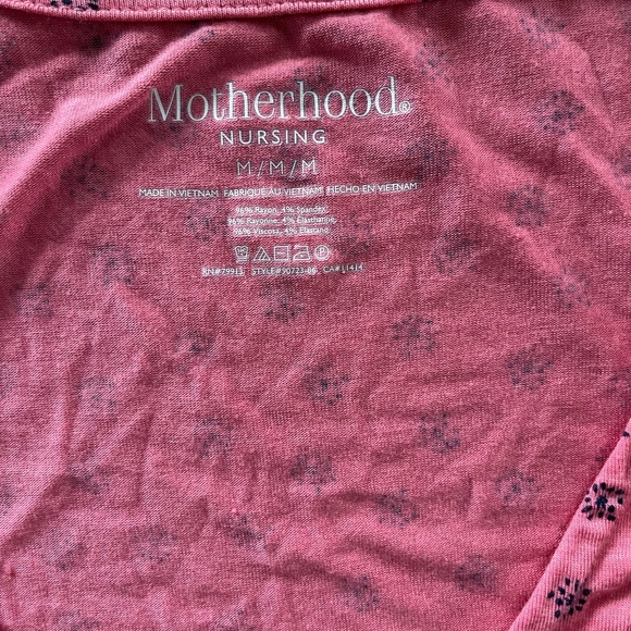 Motherhood Maternity Nursing Top - Picture 3 of 4